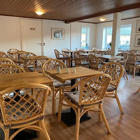 Strandhotel 3*